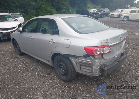 2013 Toyota Corolla L/Le/S/S Special Edition/Le Special Edition z USA, uszkodzony, nr VIN 2T1BU4EE2DC969075